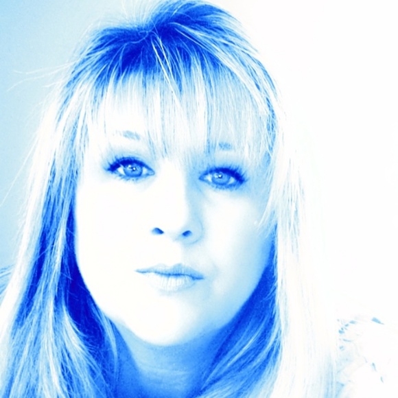 Meet your Posher, Tonya - Picture 1 of 1